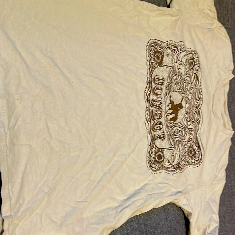 Cowboy used tan tee